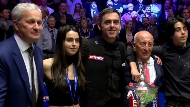 就在媒体与 就在媒体与